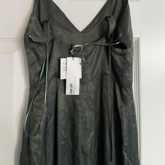 BNWT Satin Jumpsuit XS - Picture 2 of 3